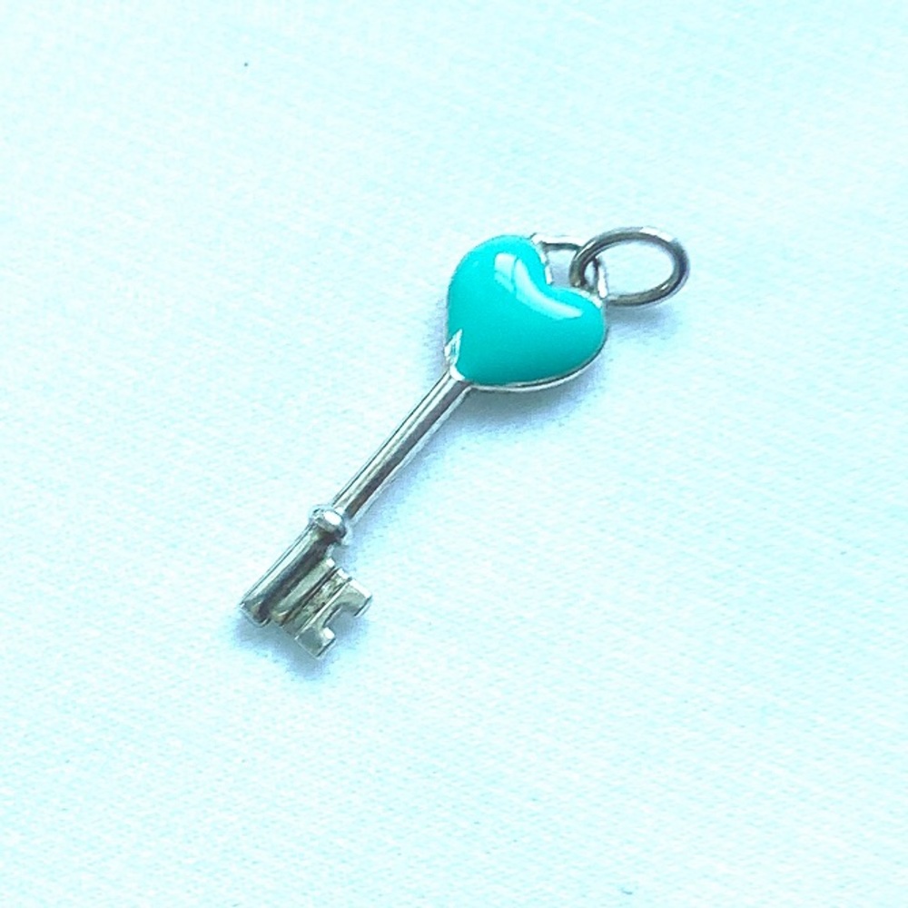 Tiffany Blue Heart Key Pendant SS